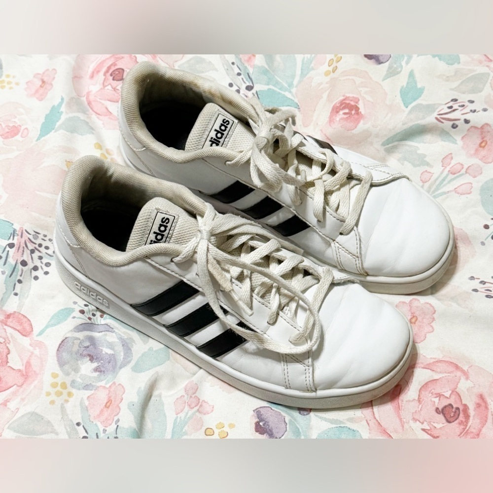 Adidas Grand Court White Black Stripes Kids Youth Sneaker Shoes EF0103 Size 5